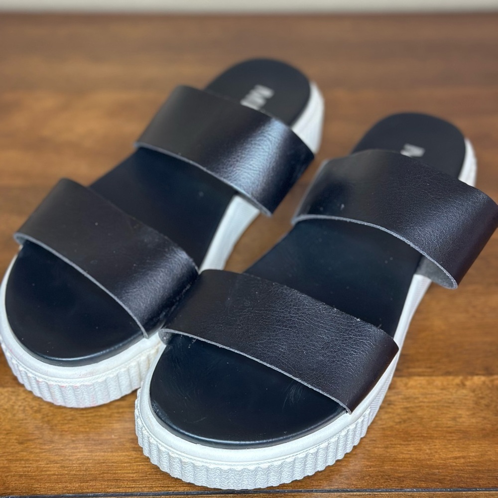MIA Lexi Platform Slide Sandals (For Women)size 8.5